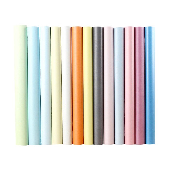 単色の壁紙は今日のインテリアの美学をどのように形作っているのでしょうか?